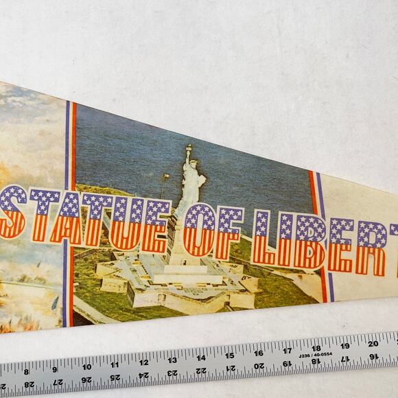 Statue of Liberty VINTAGE Felt Pennant Large 30" x 12" Late 1970's - Picture 3 of 9